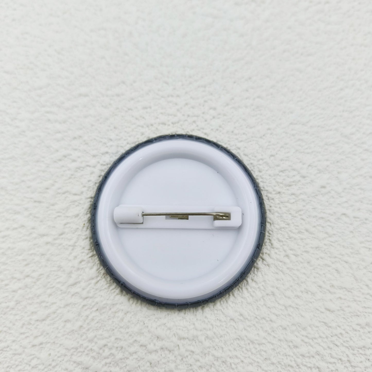 [Durable Build] Stylish 'Artists Against AI' Brooch Pin - Black & Red Prohibitory Symbol Design with White Text - Perfect for Clothing, Hats, Backpacks - Unique Fashion Accessory for Friends, Classmates, and Colleagues - Thou SS69