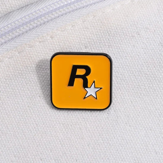 Cartoon English Alphabet R Star Alloy Brooch, Exquisite and Versatile, Simple Brooch, Clothing, Bag and Accessories - SS69