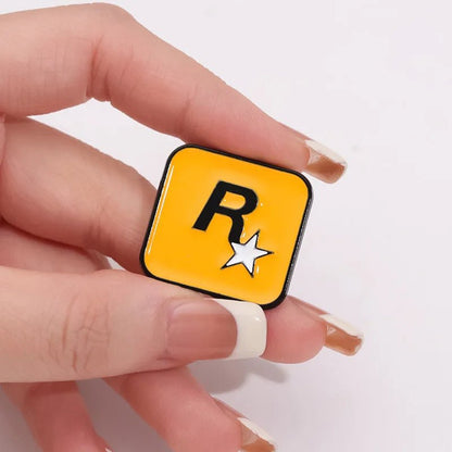 Cartoon English Alphabet R Star Alloy Brooch, Exquisite and Versatile, Simple Brooch, Clothing, Bag and Accessories - SS69