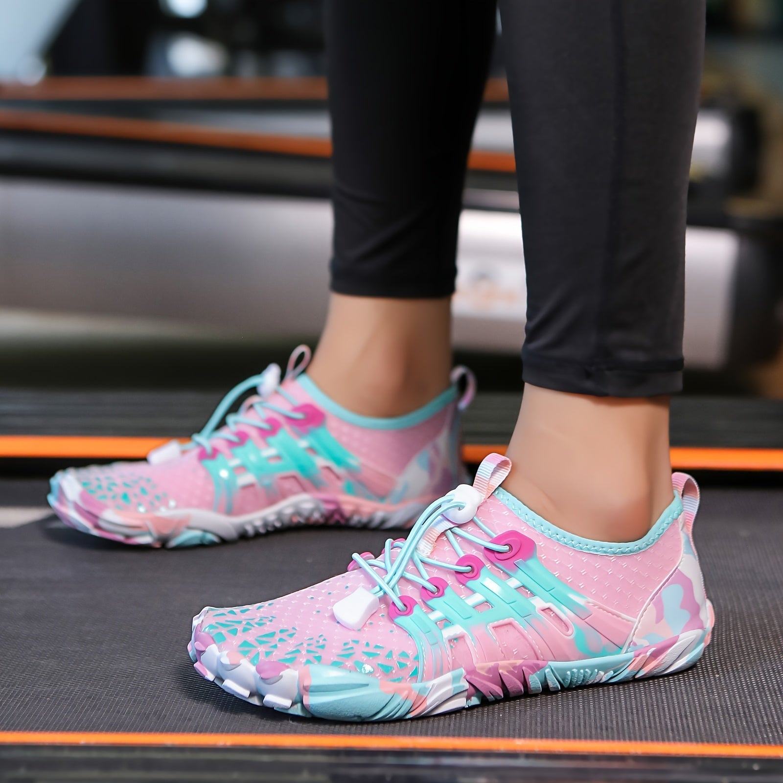 1 Pair Unisex Quick-Dry Water Shoes, Breathable Fabric Upper, Rubber Sole, Lightweight Non-Slip Yoga Sneakers For Swimming, Diving, Beach, Cycling, Hiking, Home Office Use - Spring/Fall Season SS69