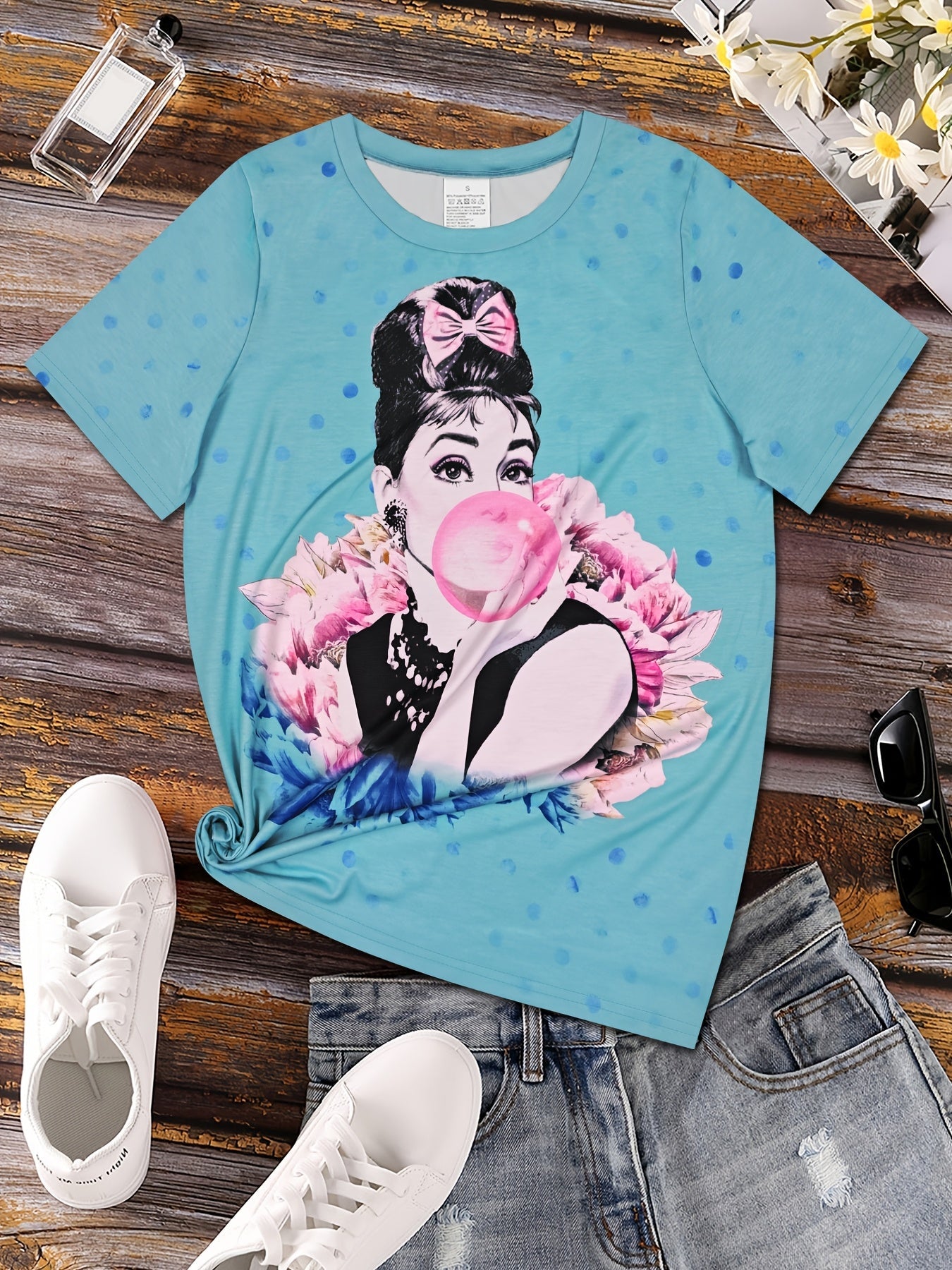 Women'S Casual Crew Neck Short Sleeve T-Shirt - Polyester & Spandex Blend, Breathable 3D Print with Elegant Portrait & Floral Bubble Graphic, All-Season Top for Casual Attire, Versatile Clothing | Playful Graphic Tee | Glossy SS69
