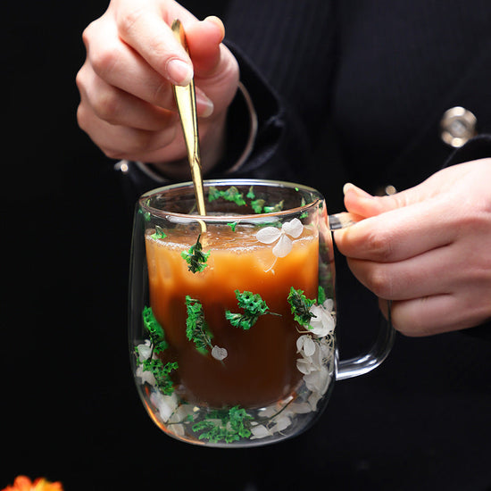 1pc Innovative Double Glass with Real Dry Flowers-High Borosilicate Glass, Suitable for Coffee and Tea-Ideal for Home, Office or Bar Use. SS69