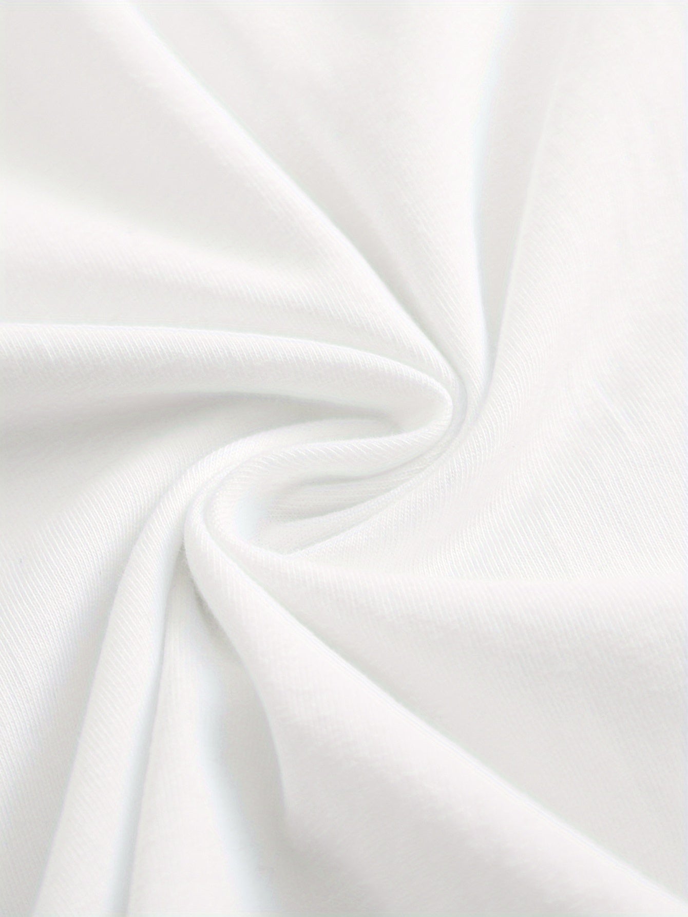 Women'S White Anime Gothic T-Shirt - Cute Kawaii Anime Characters & "Magic Reality" Print with Japanese Text, Soft Breathable Round Neck Short Sleeve Casual Summer Top for Daily Wear & Themed Parties, Comfortable Material, Re SS69