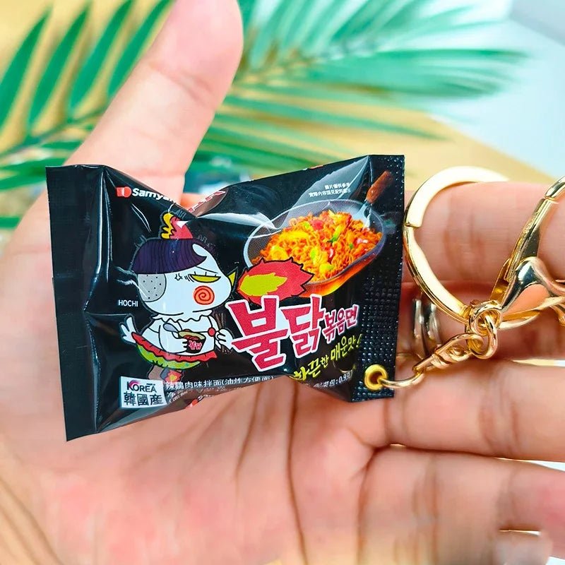 Simulation Instant Noodles Keychain On The Phone Mini Snacks Pendant Bag Pendant Christmas Gifts For The New Year - SS69