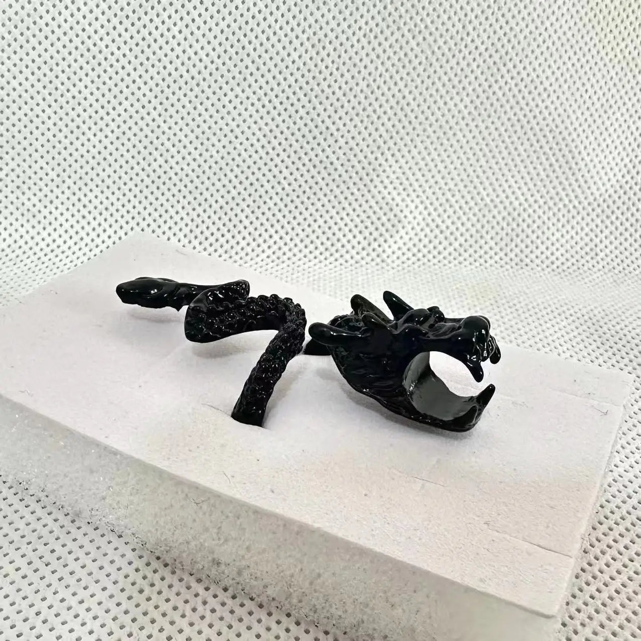 Vintage Personality Gold - Plated Cigarette Holder Ring of Cigarette Holder Bracket Chinese Dragon Rings for Men Party Jewelry - SS69