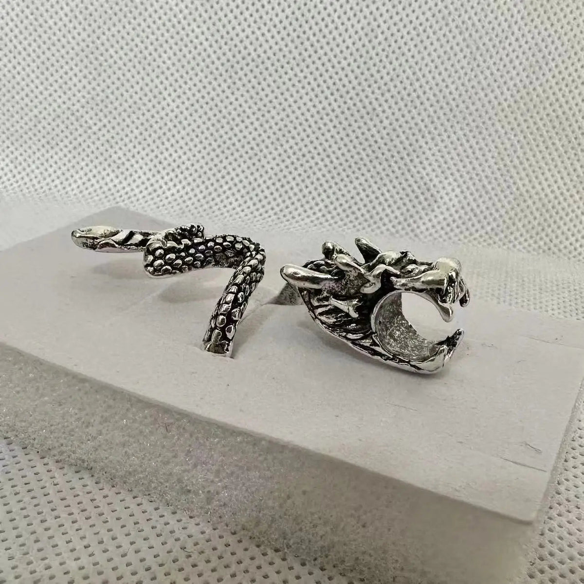 Vintage Personality Gold - Plated Cigarette Holder Ring of Cigarette Holder Bracket Chinese Dragon Rings for Men Party Jewelry - SS69